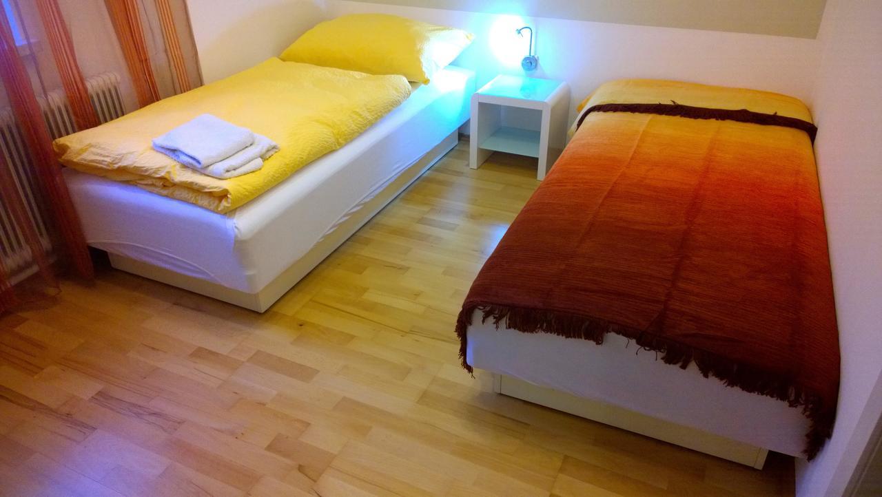 Ferienwohnung Linz LIVIA Zimmer foto
